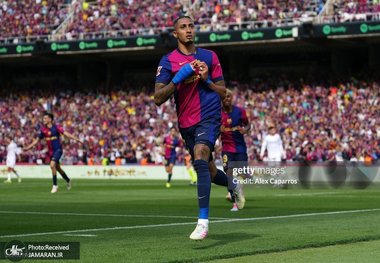 تمدید قرارداد ستاره برزیلی بارسلونا تا 2028