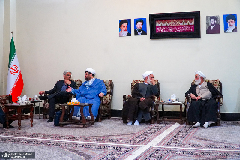 تجدید میثاق جمعی از مدیران و کارکنان بنیاد مسکن انقلاب اسلامی با آرمان های امام خمینی (س)