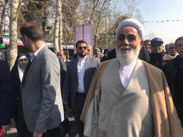 ناطق نوری: این انقلاب با کمک همین جوانان زنده و پویا خواهد ماند