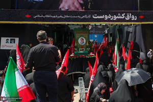 عزاداری ظهر عاشورا در جوار مقتل رهبر شهید انقلاب