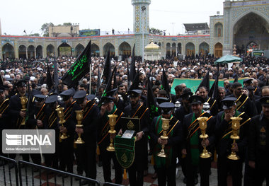 عزاداری خادمان حرم حضرت معصومه در سالروز شهادت حضرت زهرا(س)