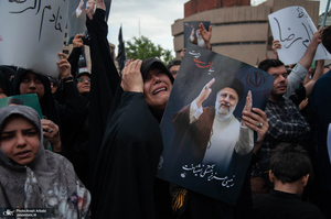 تجمع مردمی در سوگ شهادت رئیس جمهوری و هیات همراه در میدان ولیعصر (عج)