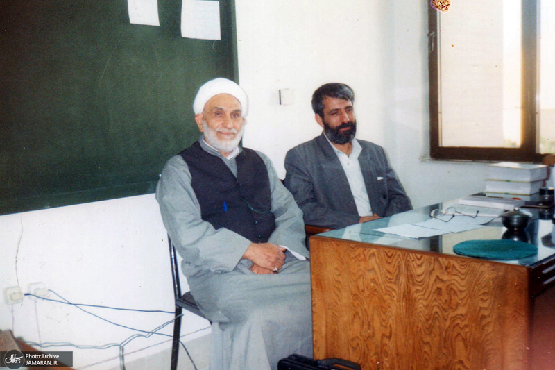 حجت الاسلام و المسلمین شیخ اسحاق مشکینی