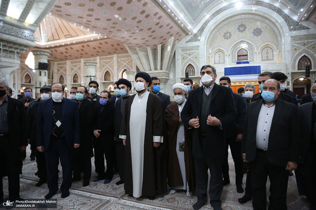 وداع با پیکر مطهر شهید محسن فخری زاده در حرم امام خمینی(س)