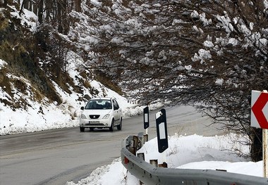 ورود خودروهای بدون زنجیر چرخ به جاده کرج - چالوس ممنوع است