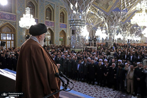 حضور و سخنرانی رهبر معظم انقلاب در اجتماع زائران و مجاوران حرم مطهر رضوی