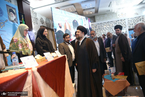 نشست «گفتمان توحیدی اخلاقی‌ امام‌ خمینی(س) در دنیای معاصر؛ دستاوردها و آینده فرارو» (2)