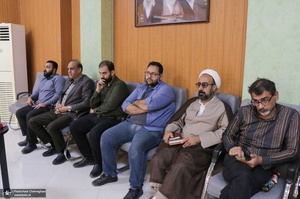 نشست نقش فرد و نهاد در اندیشه سیاسی امام خمینی(س)