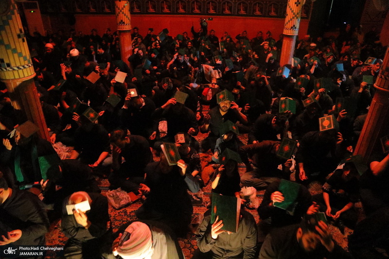 احیای شب بیست و یکم ماه مبارک رمضان در تکیه حاج سید حسن قم