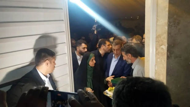 تحویل مسکن به خانواده‌های قربانیان حادثه معدن جو در طبس + عکس و فیلم