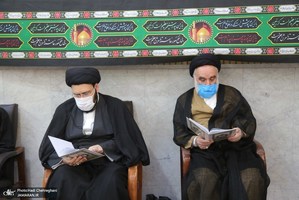 حضور مراجع و علما در بیت آیت الله العظمی صانعی(ره)-2