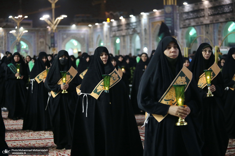 آئین خطبه خوانی شب شهادت امام رضا (ع) در حرم مطهر رضوی