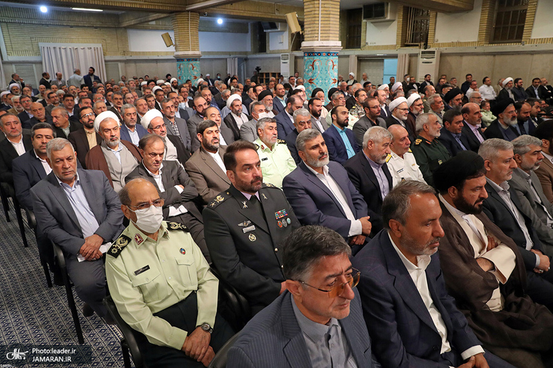 دیدار مسئولان نظام و مهمانان کنفرانس وحدت اسلامی با رهبر معظم انقلاب