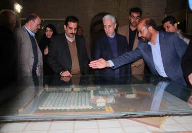 وزیر علوم از پارک علم و فناوری یزد بازدید کرد