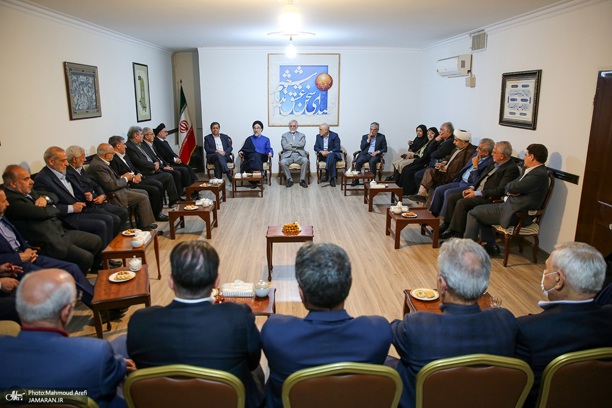 دیدار نوروزی جمعی از وزرای ادوار ایران با سید محمد خاتمی