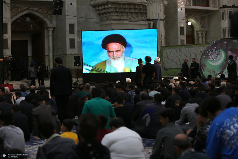 احیای شب بیست و یکم ماه مبارک رمضان درحرمطهر امام خمینی (س) - 2