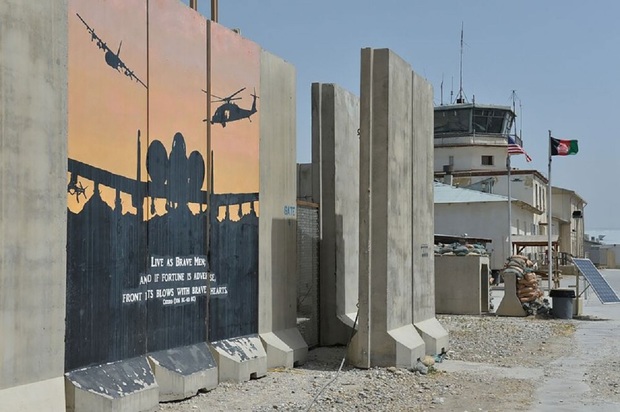 حمله موشکی به پایگاه نظامی آمریکا در افغانستان