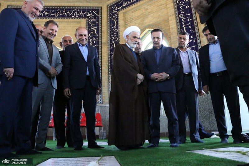 مراسم سی و هفتمین سالگرد بزرگداشت امام خمینی (س) در روستای خیارج استان قزوين