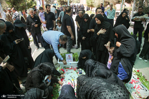 گلزار شهدای جنگ تحمیلی ۱۲روزه در بهشت زهرا (س)