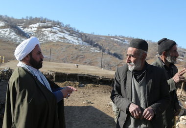 اعزام ۳۰ نفر از طلاب در قالب کاروان جهادی به دهستان موگویی