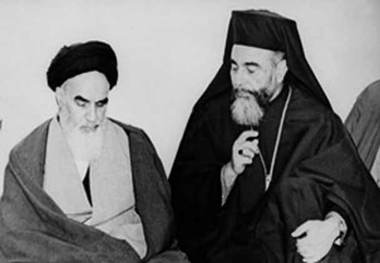 امام خمینی (س): زمین از خداست و وارث آن مستضعفانند