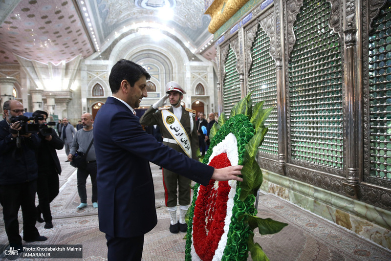 دیدار وزیر ارتباطات و معاونین با سید حسن خمینی