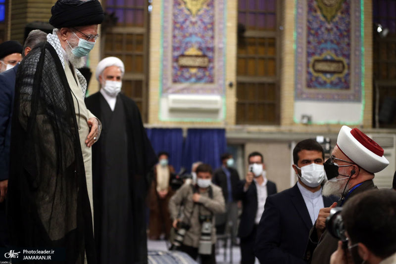 دیدار میهمانان کنفرانس وحدت اسلامى‌ و جمعی از مسئولان نظام با رهبر معظم انقلاب