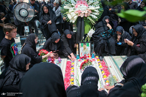 مراسم چهلمین روز شهدای جنگ تحمیلی ۱۲ روزه در قطعه 42 بهشت زهرا (س)