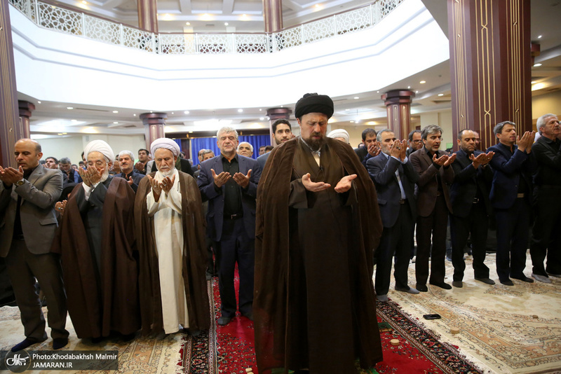 دیدار کارکنان حرم و موسسه تنظیم و نشر آثار امام خمینی(س) با سید حسن خمینی