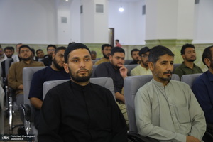 نشست «قرآن و عترت، محور اتحاد مسلمانان در اندیشه امام خمینی(س)» به زبان اردو