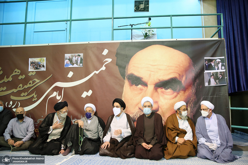 مراسم تشییع حجت الاسلام و المسلمین محتشمی پور در حسینیه جماران