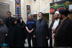 بازدید حجت الاسلام و المسلمین سید محمود دعایی از بیت امام در نجف