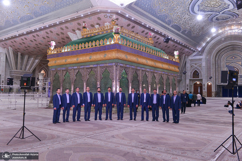 اجرای گروه همخوانی سیمرغ وزات دفاع در حرم مطهر امام خمینی (س)