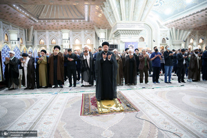 خاکسپاری پیکر حجت الاسلام و المسلمین سید محمود دعایی در حرم امام خمینی (س)