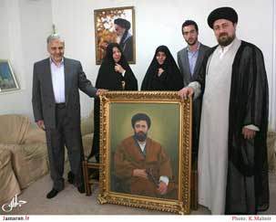 Master Sanati donated an exquisite painting to Grandson of the Imam Khomeini