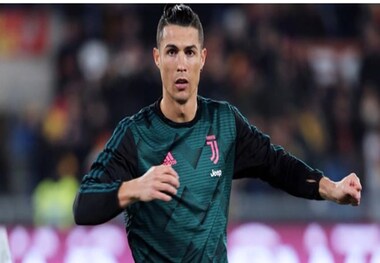 رونالدو به خاطر اخراج در لیگ قهرمانان برای هم بازی هایش تبلت خرید!