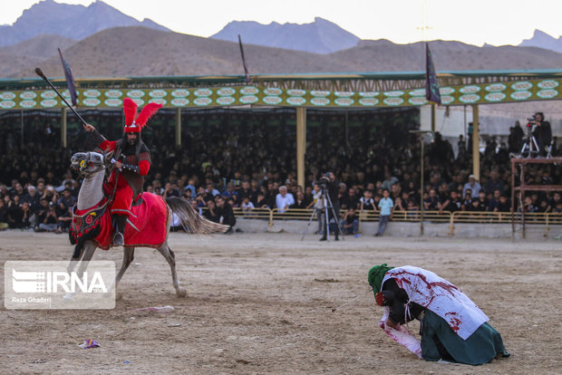 راویان کربلا که عشق و ارادت را بر روی صحنه می برند