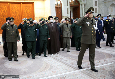 تجدید بیعت فرماندهان ارشد نیروهای مسلح با آرمان های حضرت امام خمینی (س)