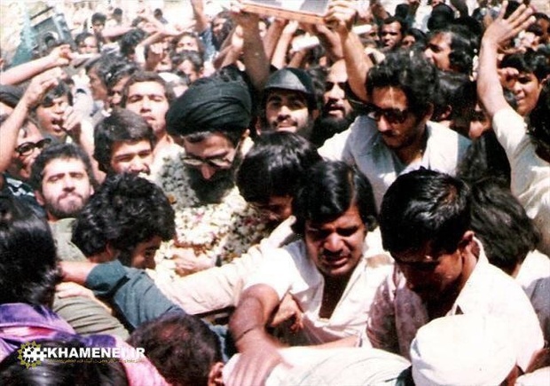 عکسی از استقبال مردم هند از رهبر انقلاب