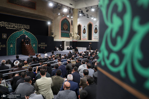 اولین شب مراسم عزاداری ایام شهادت حضرت زهرا (س) در حسینیه امام خمینی(ره)
