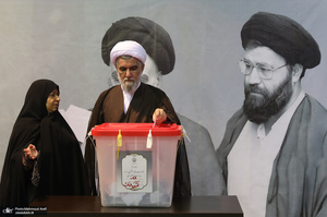 مرحله دوم انتخابات ریاست جمهوری چهاردهم در حسینیه جماران - 7