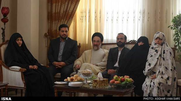 تصاویر حضور سید محمد خاتمی در بیت شهید قدوسی