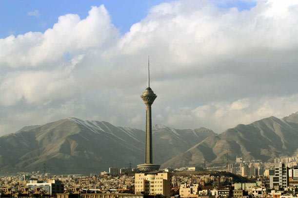 چرا نام برج یادمان به «میلاد» تغییر یافت؟