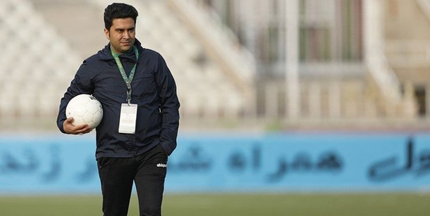 اخباری: صحبت درباره وقت کشی ما ناجوانمردانه است
