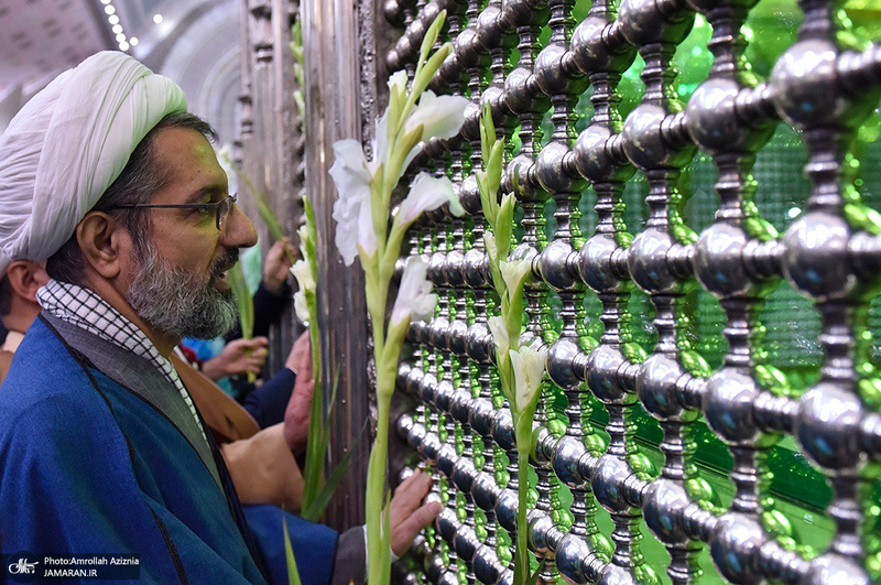 مراسم گل افشانی حرم مطهر امام خمینی (س)