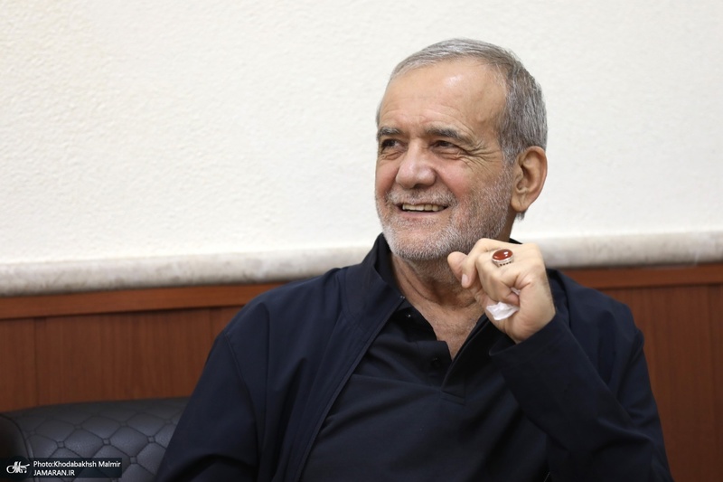 دیدار رئیس جمهوری با آیت الله سید حسن خمینی