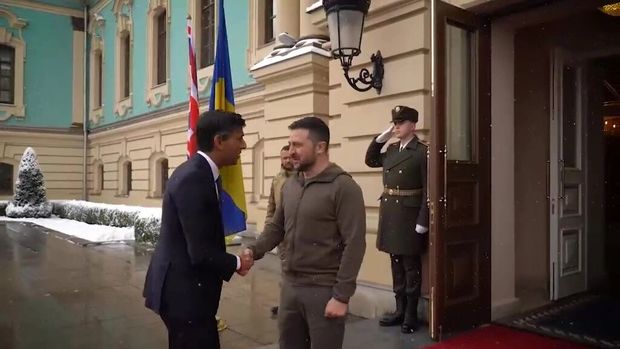 خشم انگلیسی ها از رئیس جمهور اوکراین