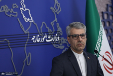 سخنگوی وزارت خارجه: سومین دور مذاکرات غیرمستقیم ایران- آمریکا از حدود ساعت ۱۰ صبح شروع شده/ مذاکرات به روال دو دور قبلی با تسهیل‌گری میزبان عمانی و با حضور روسای هیات‌های نمایندگی ایران و آمریکا در سالن‌های مجزا در حال انجام است