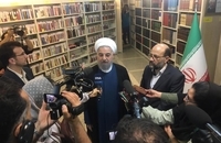 حسن روحانی کتاب‌هایش را به کتابخانه ملی اهدا کرد  (7)
