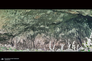 غار‌های روستای چلک